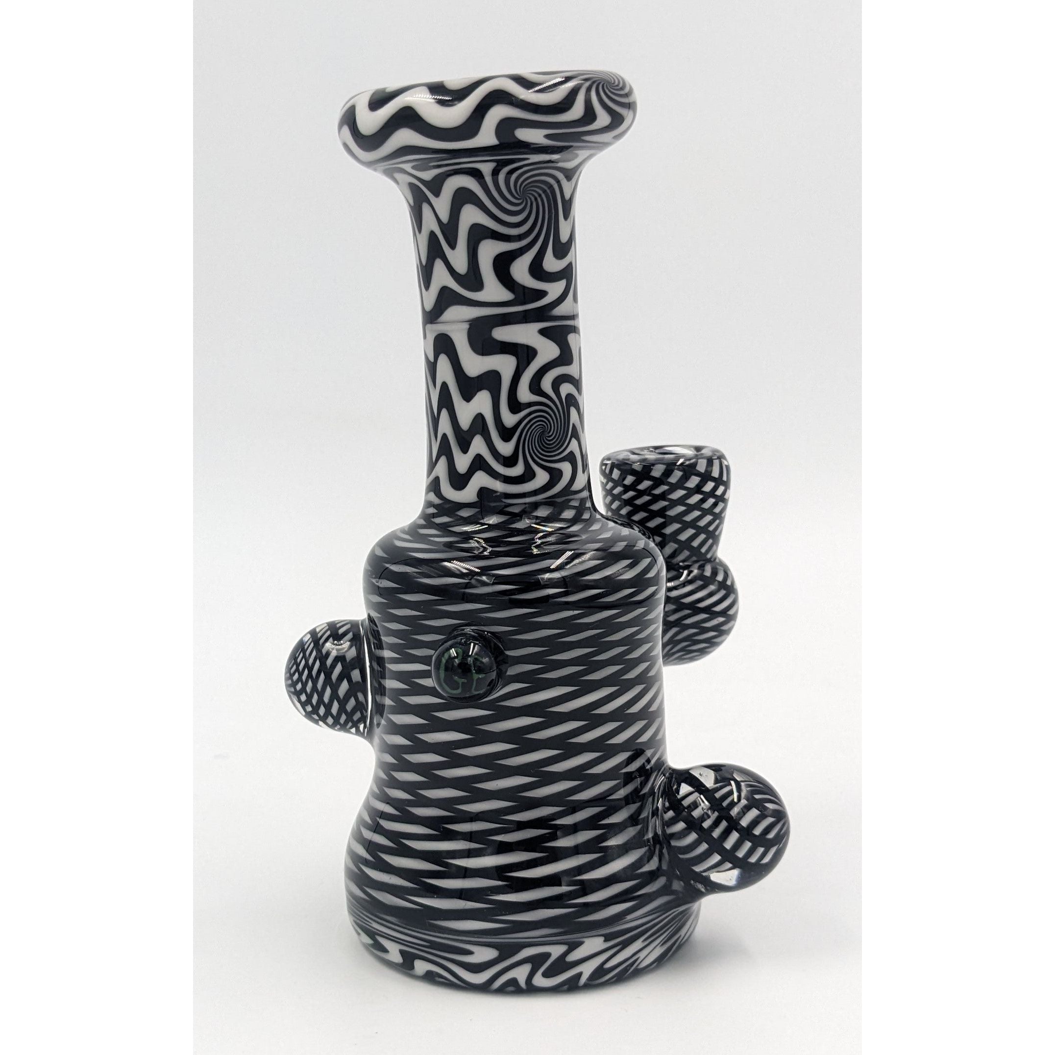Rig | George E | Wig Wag | Black and White | Millenium Smoke Shop